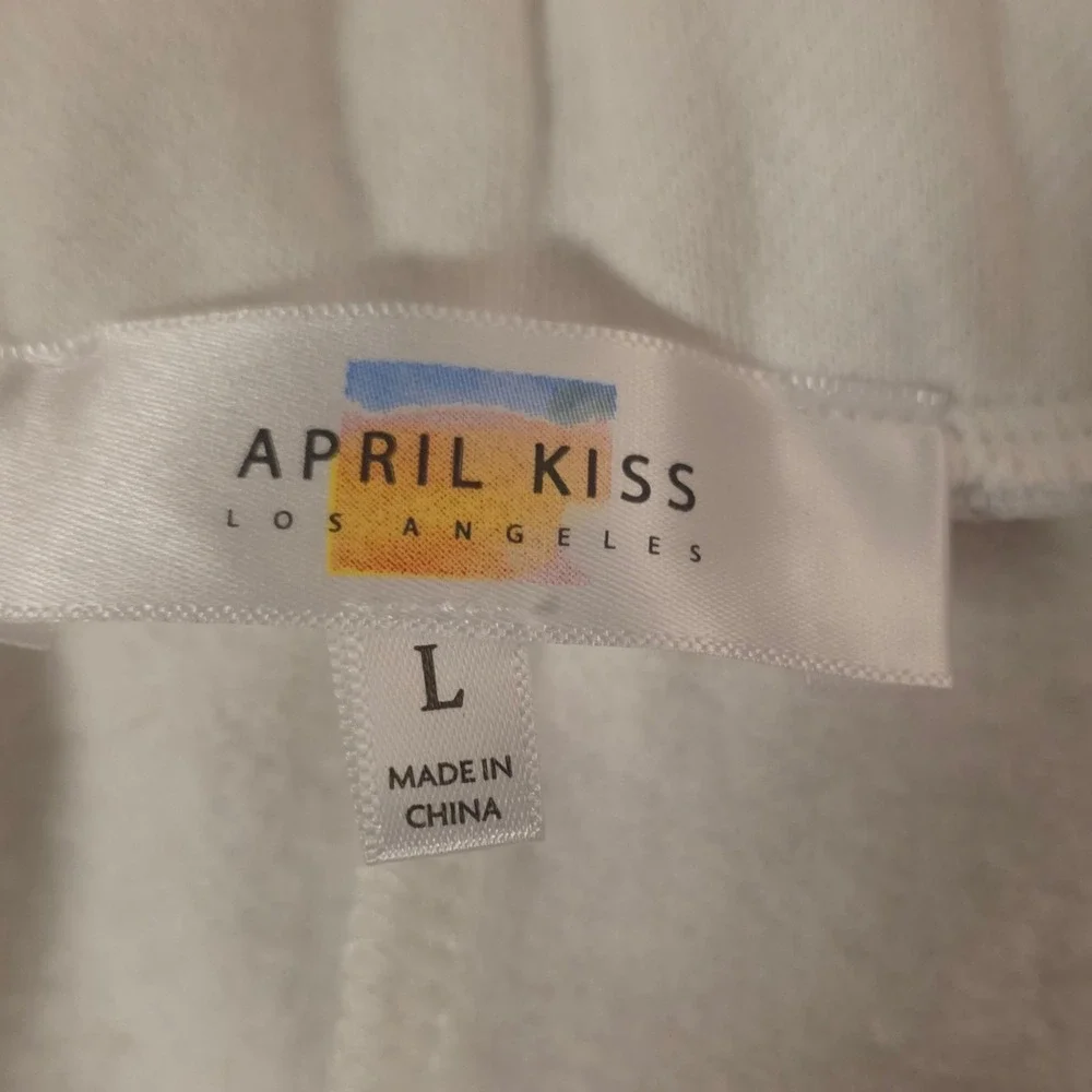 April Kiss Set L White Boxy Quarter Zip Sweatshirt Shorts Blue Logo Soft Comfort
